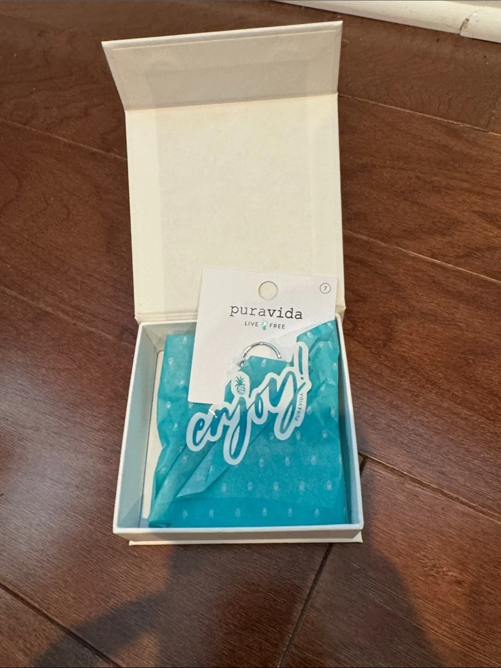 Pura Vida wave ring pastel Ring box & Pink and blue Stickers size 7